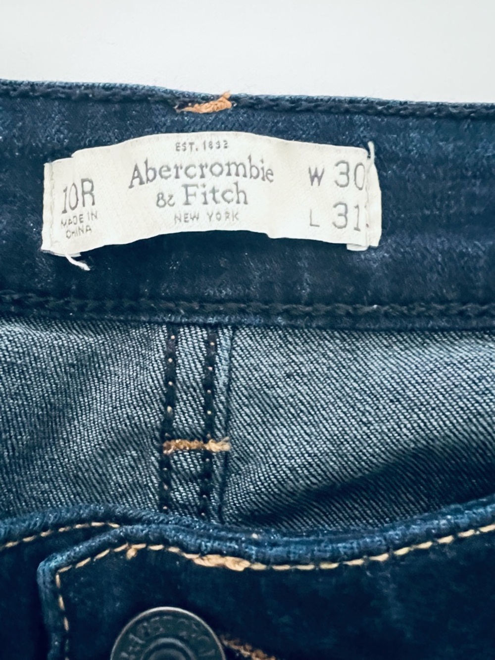 Abercrombie & Fitch Women’s 30 X 31 Dark Blue Skinny Stretch Denim Rocker - Picture 4 of 10